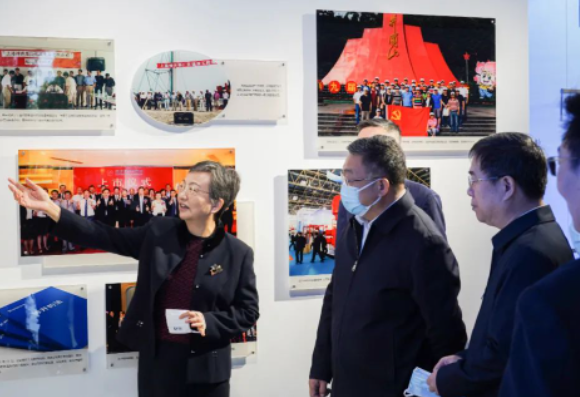 中石化高级副总裁刘宏斌一行益临CQ9·电子官方网站旅行考察(图5)