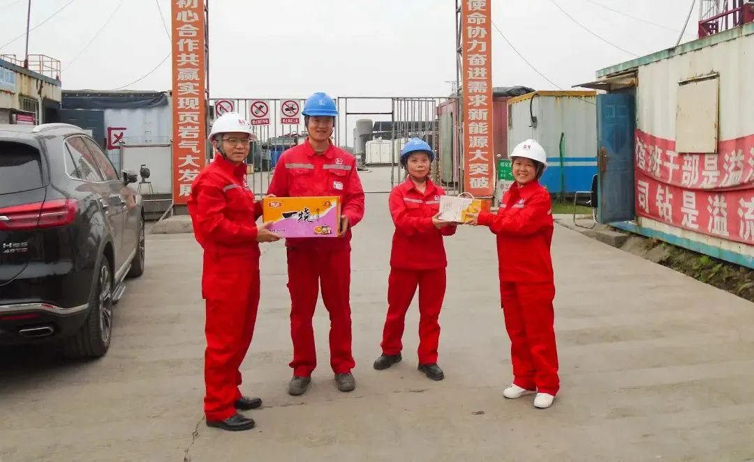 情系员工到一线，，，，，，，，转达眷注暖人心(图1)