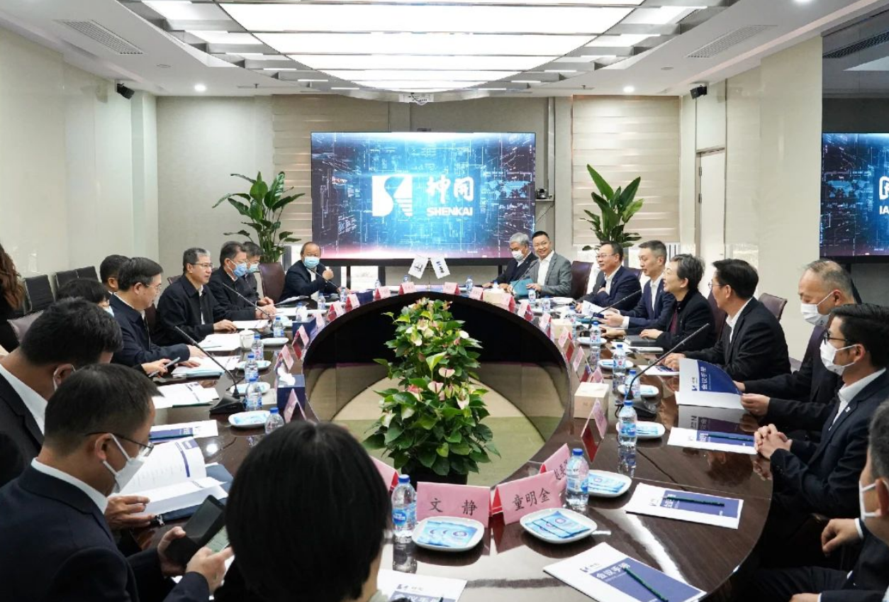 中石化高级副总裁刘宏斌一行益临CQ9·电子官方网站旅行考察(图2)