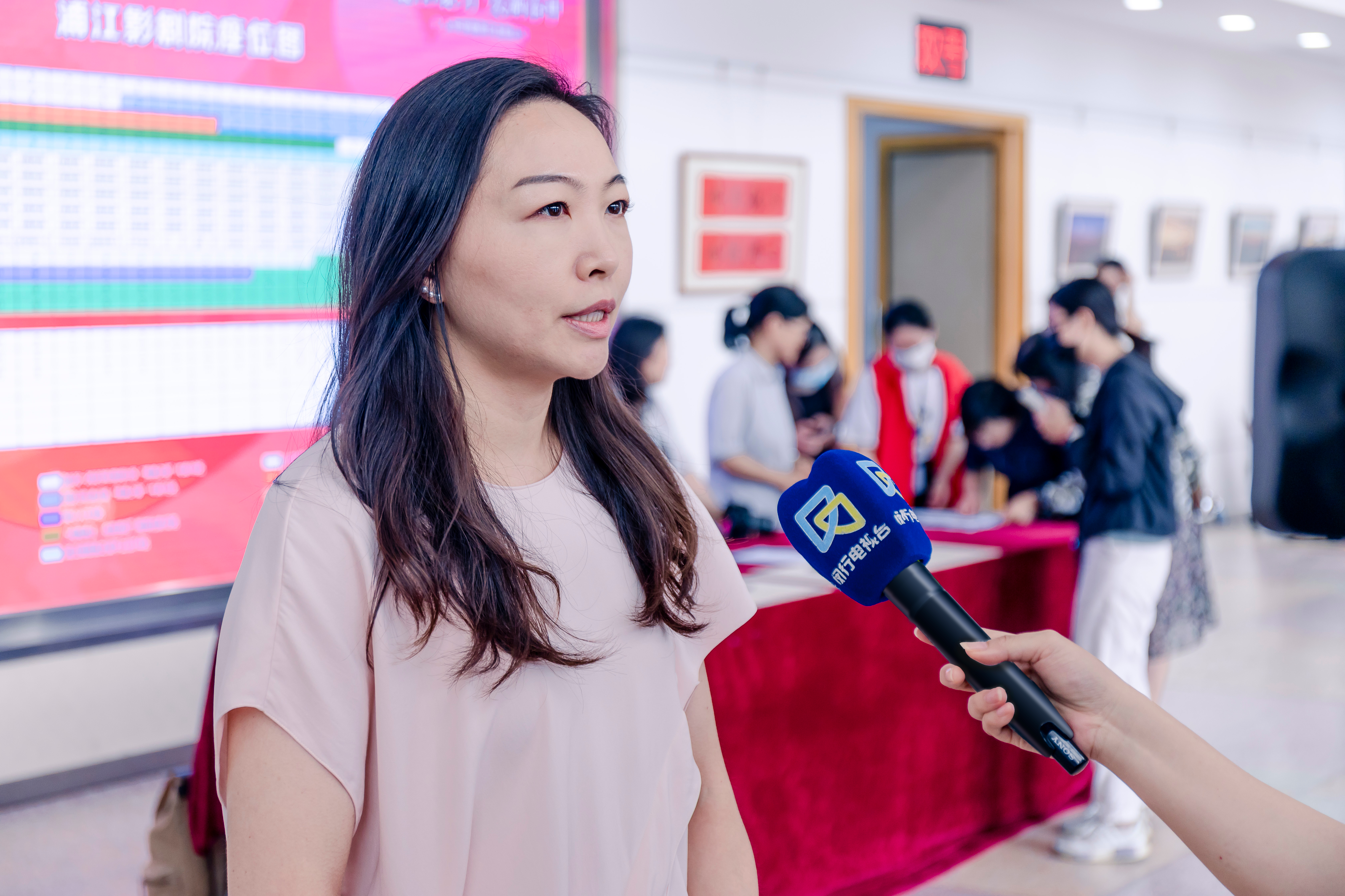 守护斜阳，，，，，，，为爱而行——CQ9·电子官方网站再次获得“浦江镇慈善之星”声誉称呼(图4)