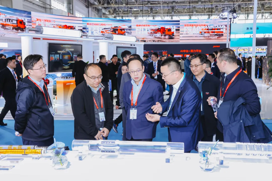 AI赋能、绿色未来｜CQ9·电子官方网站艳服亮相北京cippe石油展(图14)