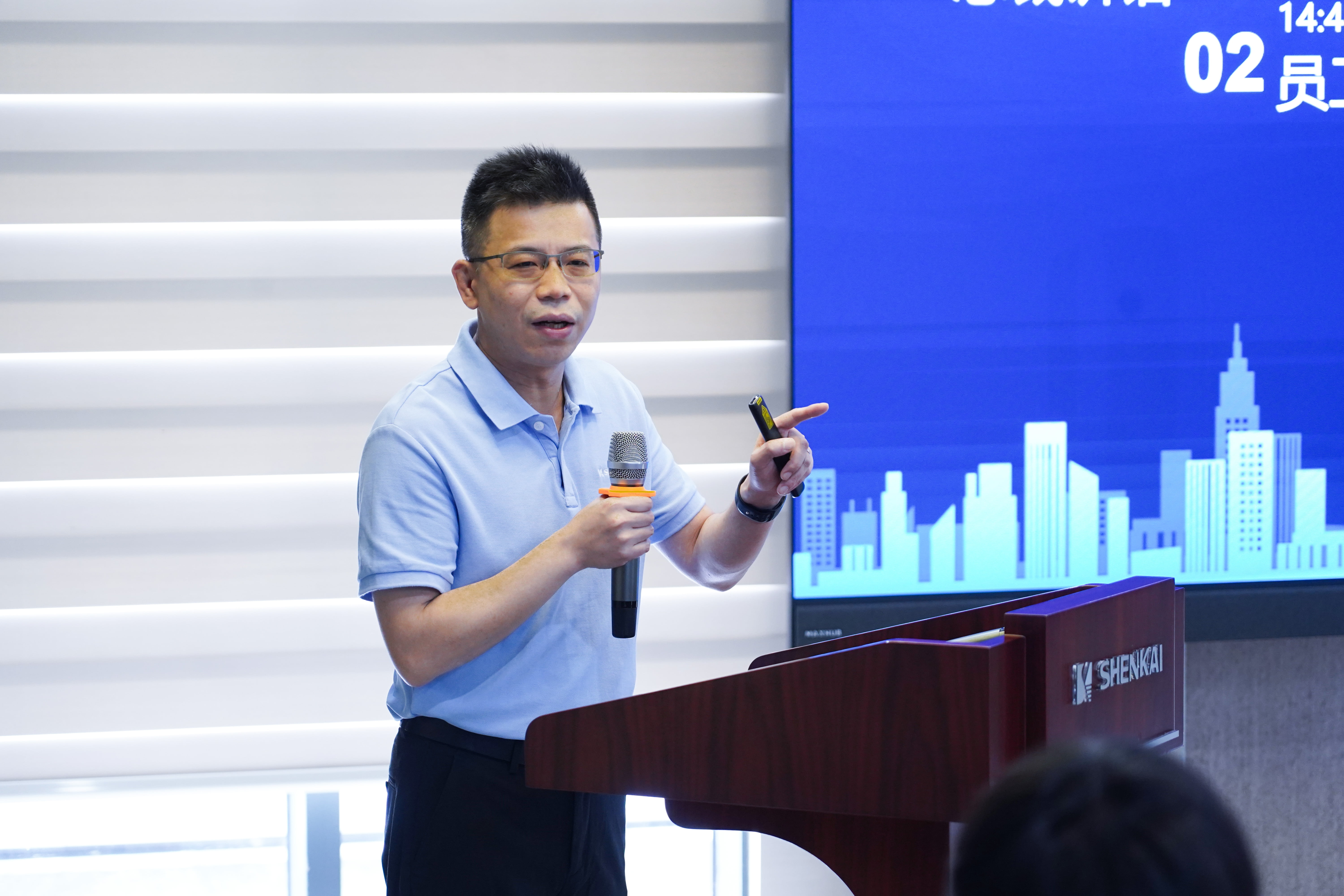 青春不负星光路，，，，，，蓝天展翅正其时 | CQ9·电子官方网站“青蓝偕行，，，，，，共创征途”青年员工主题交流分享会乐成举行(图5)